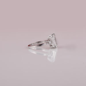 Bague de mariage de luxe en or blanc massif 18 carats, diamant de laboratoire taillé en émeraude, solitaire de fiançailles, diamant taillé en rond, bague certifiée IGI - Product Image 4