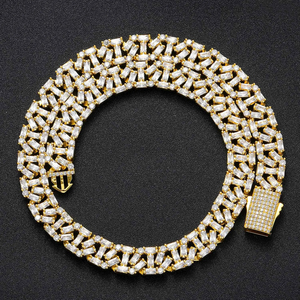 Bijoux personnalisés fabriqués avec de l'argent 925 luxueux, moissanite de clarté VVS étincelante, brillance diamant, chaîne cubaine - Product Image 1