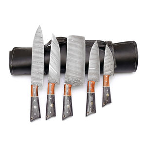 Juego de Cuchillos de Chef Profesionales Burraq de 5 Piezas, Hechos a Mano con Acero de Damasco, Mango de Madera, Ambidiestros, Aptos para Lavavajillas - Product Image 1