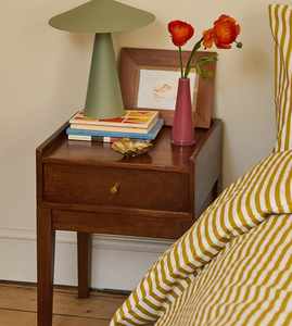 โต๊ะข้างเตียงที่เรียบง่ายในการตกแต่งด้วยไม้สีเข้ม - Product Image 6