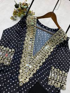 Top vente Designer trois pièces Kurta tenue élégante traditionnelle indienne pakistanaise vêtements pour les occasions de fête Tube Blouse Slim - Product Image 5