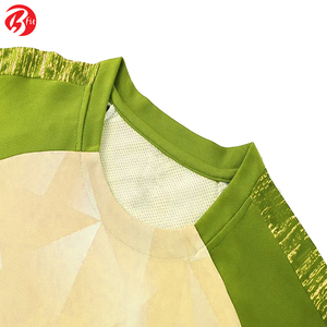 Meilleur Design Maillot de Football à Manches Courtes pour Enfants 100% Polyester Impression Complète par Sublimation Nouvel Ensemble de Vêtements de Football de France - Product Image 3