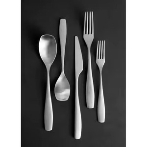 Juego de Cubiertos de Acero Inoxidable de Alta Calidad, Diseño Real, Cubiertos Espejados para el Hogar - Product Image 1