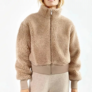 Fabricante personalizado al por mayor de moda polar cremallera Mujer Chaquetas mujeres elegantes Sherpa chaquetas de lana - Product Image 1