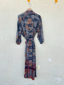 Kimono de seda crepé, bata vintage hecha a mano, bata de seda para mujer - Product Image 2