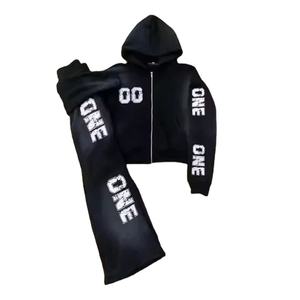 Chándal con cremallera y logo bordado personalizado para hombre, con pantalones deportivos acampanados, estilo streetwear unisex, de alta calidad y tela gruesa. - Product Image 3