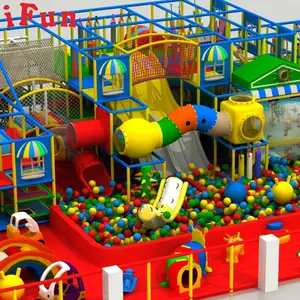 Équipement de jeux souples multi-thèmes pour enfants Terrain de jeu intérieur avec grands toboggans à vendre