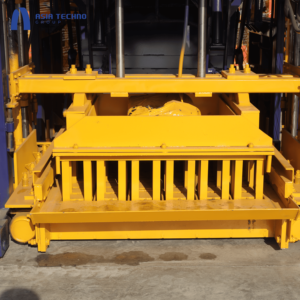 QMJ12-30 Mobile Hollow Construction Machine New Paving Vibration Method Manual Concrete Sand Molded Fly <b>Brick</b> <b>Making</b> <b>Machinery</b> - Product Image 6