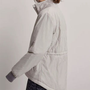 Veste bouffante zippée matelassée ondulée pour femmes à la mode Veste douillette confortable et légère pour le style hivernal quotidien personnalisé - Product Image 6