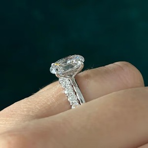 Exclusivo corte ovalado 1 quilate VVS2 E Color laboratorio crecido diamante anillo de compromiso certificado IGI personalizado oro plata joyería fina proveedor - Product Image 5