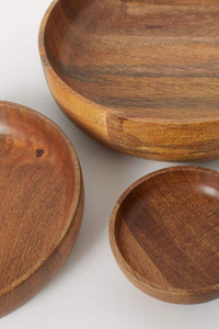 Platos de Servir Estilo Campestre Hechos a Mano de Madera de Acacia y Mango, Recubrimiento Seguro No Tóxico, Biodegradables y Ecológicos, Platos para Fiestas Saniya - Product Image 6