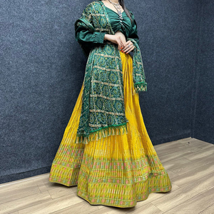Lanzamiento de Navratri Special Lehenga Choli por Fabzone - Product Image 2