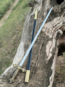 ดาบอัศวินเทมพลาร์ โลหะเหล็กดามัสกัส ผลิตตามสั่ง (OEM) สำหรับคอสเพลย์ฟรีเมสัน ยุคกลาง ด้ามจับทองเหลือง รับประกัน 3 ปี - Product Image 3