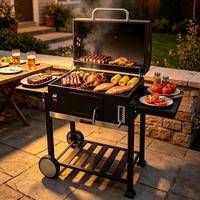 Barbecue de Luxe d'Extérieur Haut de Gamme en Acier avec Fumoir au Charbon, Chariot, Télécommande et Grille de Cuisson en Fonte à Hauteur Réglable - Idéal pour la Jardin