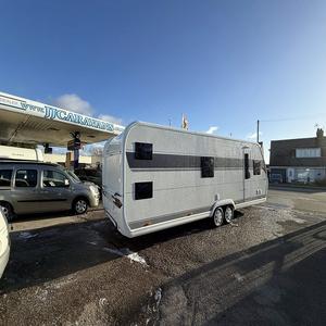 Achetez des caravanes Hobby et profitez d'une qualité artisanale supérieure conçue pour les longs trajets routiers. - Product Image 1