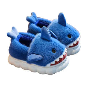Pantuflas de invierno de algodón con diseño de tiburón, antideslizantes y cálidas, pantuflas de interior con dibujos animados, forro de PVC, suela exterior de EVA y TPR, parte superior de lino. - Product Image 1