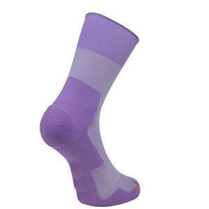Vente en gros à bas prix de chaussettes de sport couleur sublimation avec logo personnalisé fabrication pakistanaise chaussettes de sport pour femmes chaussettes de sport - Product Image 3