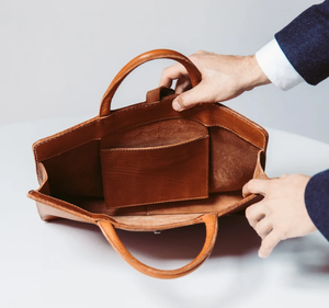 Maletín de Cuero Moderno, Minimalista, Personalizado, en Oferta, Bolsa para Portátil de Cuero de Grano Completo - Product Image 2