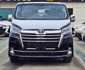 Furgoneta Granvia de 9 Plazas USADA en Buen Estado, Lista para Envío - Product Image 4