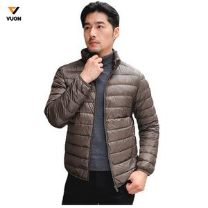 Veste d'hiver personnalisable OEM pour hommes Manteau épais et chaud avec capuche Col montant Style High Street Imperméable pour l'extérieur - Product Image 2