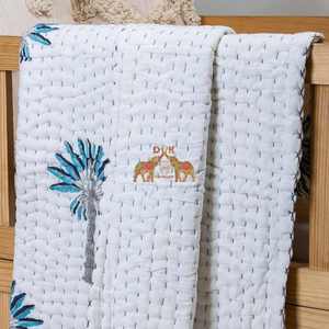 Léger fait à la main coton Kantha bébé couverture nouveau Design palmier main bloc imprimé couette maison hôtel utiliser doux hiver literie - Product Image 5