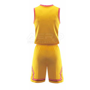 Conjunto de uniforme de baloncesto personalizable para adultos, camisetas y pantalones cortos transpirables, opciones de talla grande disponibles para deportes de equipo - Product Image 3