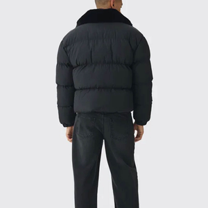 Vestes matelassées pour hommes OEM, mode d'hiver, design personnalisé, col en fourrure, vêtements d'extérieur, streetwear, veste matelassée gonflée, vestes matelassées pour hommes - Product Image 5
