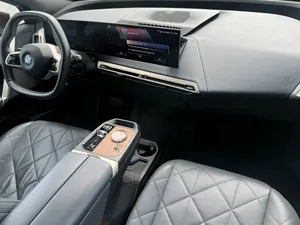 NEAT 2022, iX xDrive40 I (I20), ไมล์น้อย เกียร์อัตโนมัติ หลังคาพาโนรามา ไฟ LED ไฟเดย์ไลท์ LED - Product Image 5