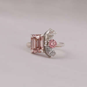 Anillo de compromiso de lujo de oro macizo de 18 quilates para mujer, 2,6 quilates, laboratorio multiforma creado, Diamante certificado IGI - Product Image 1