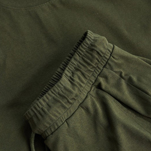 Conjunto de dos piezas de verano para hombre, novedad de 2026, colores sólidos en stock, conjuntos de camisas y pantalones cortos para hombre - Product Image 6