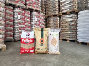 เม็ดไม้ยุโรปเม็ดไม้อัด A1เกรดพรีเมี่ยมสำหรับ italiaapellets I - Product Image 5