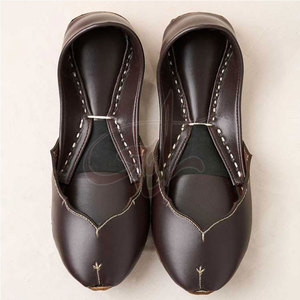 Custom Made Waterproof Light Weight Leather Khussas Factory Direct Sale Low MOQ Fashion <b>Design</b> - Product Image 2