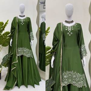 Designer Lehenga Kurti avec brodé Dupatta Bollywood Traditional Wear India Pakistan Festive Dress - Product Image 1