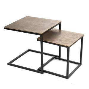 Juego de mesa auxiliar decorativa de aluminio y hierro, mesa de anidación de diseño único con tapa cuadrada para muebles de sala de estar y dormitorio - Product Image 1