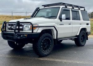 Neatly used 2020 T-o-y-ota La-n-dc-r-uiser 76 Series GXL, Left-Hand <b>Drive</b>, 5-Speed Manual, 4WD - Product Image 3