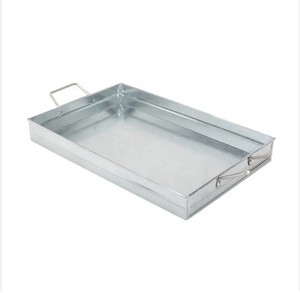 Bandeja decorativa de metal de acero galvanizado Bandeja rectangular para servir alimentos con mango de madera - Product Image 2