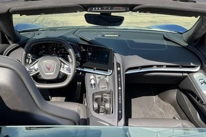 Chevrolet Corvette Stingray Cabriolet 2025 d'occasion, FutureReady SculptedShape DynamicDriven CruiseFocused à vendre - Product Image 5