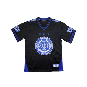 Zeta phi เสื้อฟุตบอล centennennial เสื้อ100% สีดำผ้าโพลีเอสเตอร์ปักโล่ด้านหน้าหลังแขนเสื้อคอวีลายขวาง - Product Image 3