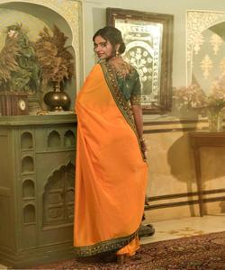 Lancement d'un nouveau saree de créateur avec broderie au prix le plus bas du marché Surat Gujarat Ethnic Garment Apparel - Product Image 1