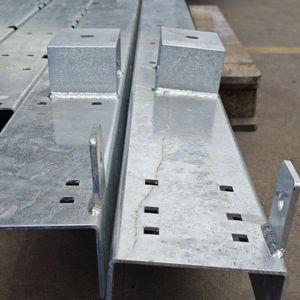 Support de montage en acier soudé robuste, galvanisé, avec trous de fixation pour équipement industriel, marque personnalisée - Product Image 1