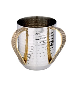 Budget-friendly Metal <b>Mugs</b> with Ergonomic Handles Ideal for Office Use Travel or As Gifts for Coffee and Tea Lovers - Product Image 4