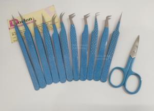 Pinzas para pestañas de belleza Color azul cielo brillante Acero inoxidable Logotipo personalizado Curvado 45 75 90 grados Pinzas para extensión de pestañas - Product Image 3