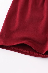 Elegante y cómodo conjunto de rayas granate Mississippi para niños Rayas atrevidas para el uso diario y el orgullo estatal - Product Image 3