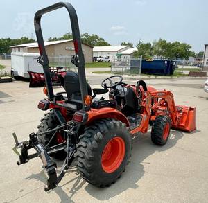 Tracteur miniature à moteur diesel KUBOTA B2601HSD 4x4 - Product Image 3