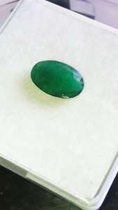 Émeraude naturelle de qualité AAA Zambie Belle coupe ovale Lustre Meilleur prix raisonnable pour la fabrication de bijoux Certifié IGI Vert - Product Image 4