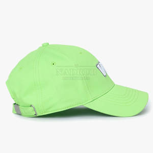 Casquette de baseball à la mode avec bord plat et broderie graphique unique Casquette de baseball de style camionneur classique - Product Image 2