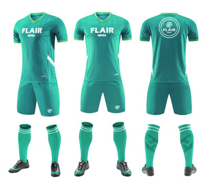 Ensembles d'uniformes de maillots de football confortables et respirants de meilleure qualité au design personnalisé Service OEM pour les jeunes hommes joueurs Coupe automatisée - Product Image 4