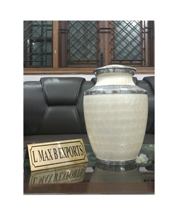 Urna de cremación de metal de alta calidad hecha a mano para adultos, último diseño, urna para almacenar cenizas humanas a precio mayorista - Product Image 5