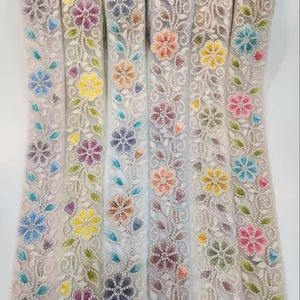 Dentelle de broderie colorée française en gros Dentelle de broderie chimique bilatérale Dentelle de broderie multicolore soluble dans l'eau personnalisée - Product Image 1