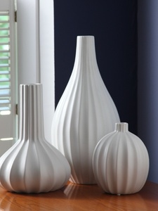 Top Tendance Logo Personnalisé Or Fini Vase À Fleurs En Métal À La Main Conception Moderne pour Mariage Maison Hôtel Décoration En Gros - Product Image 4